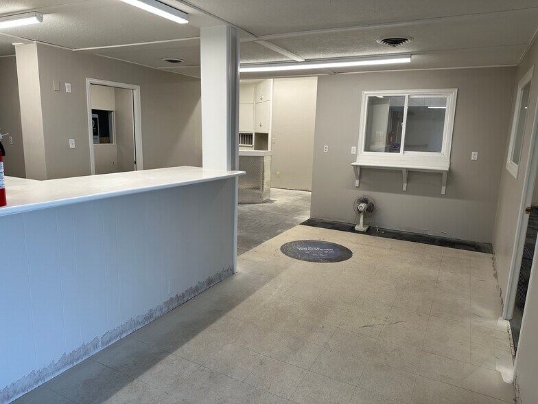 More Photos Of 622 W 1st St, Julesburg Auto Dealership For Sale