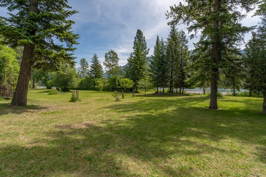 More Photos Of 659 US Highway 2 E, Columbia Falls Manufactured Housing Mobile Home Park For Sale