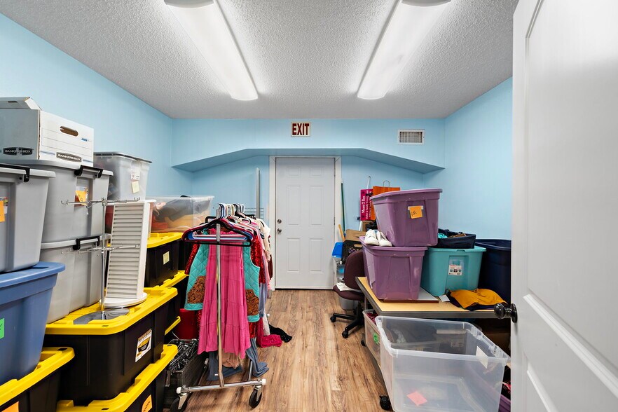 More Photos Of 13201 Highway 6, Santa Fe Office For Sale