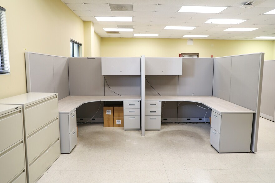 More Photos Of 24 Herring Rd, Newnan Warehouse For Sale