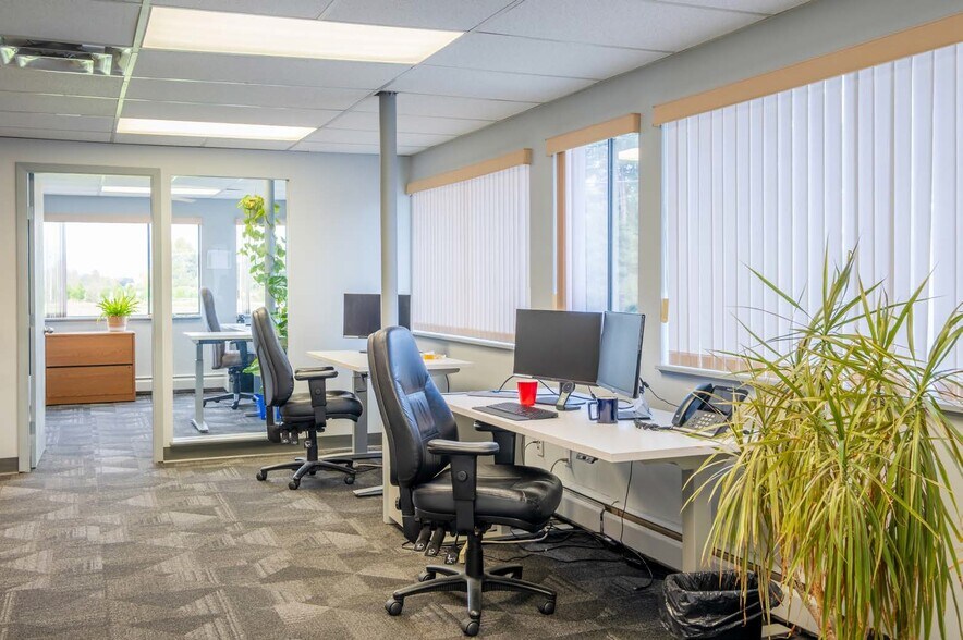 More Photos Of 6469 64 St, Delta Manufacturing For Lease