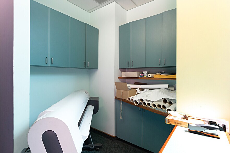 More Photos Of 8736 Production Ave, San Diego Light Manufacturing For Lease