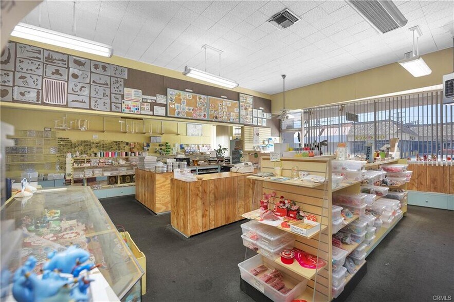 More Photos Of 17428 Bellflower Blvd, Bellflower Storefront For Lease