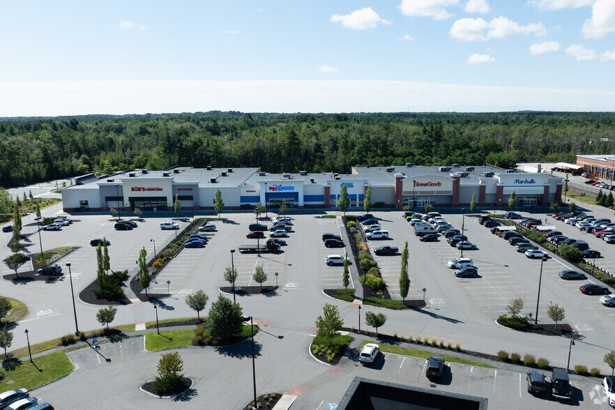 More Photos Of 700 Gallery Blvd, Scarborough Freestanding For Lease