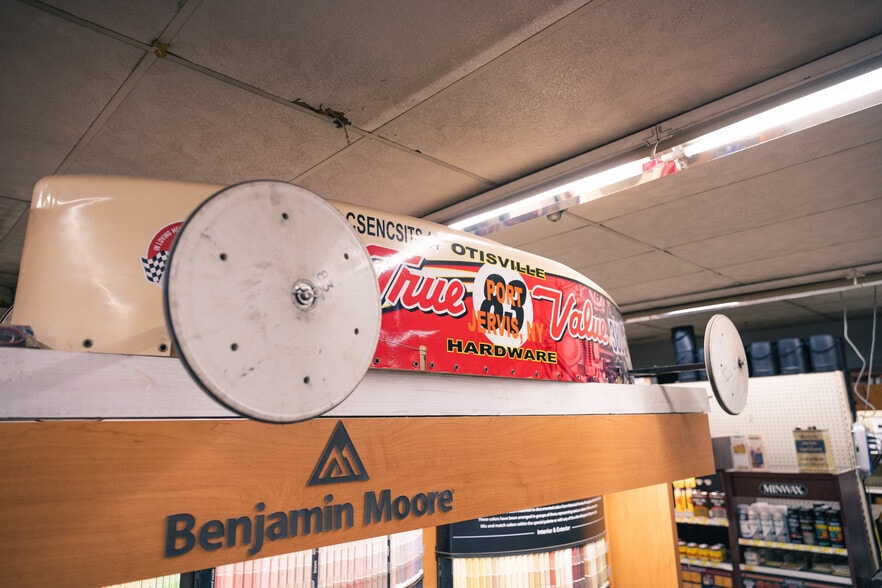 More Photos Of 10 Wallace St, Otisville Freestanding For Sale