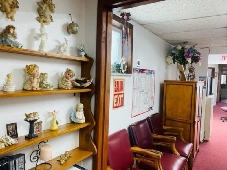 More Photos Of 1033 E 4th St, Ontario Medical For Lease