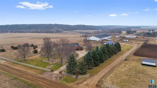 More Photos Of 48381 277th St, Canton Horse Stables For Sale