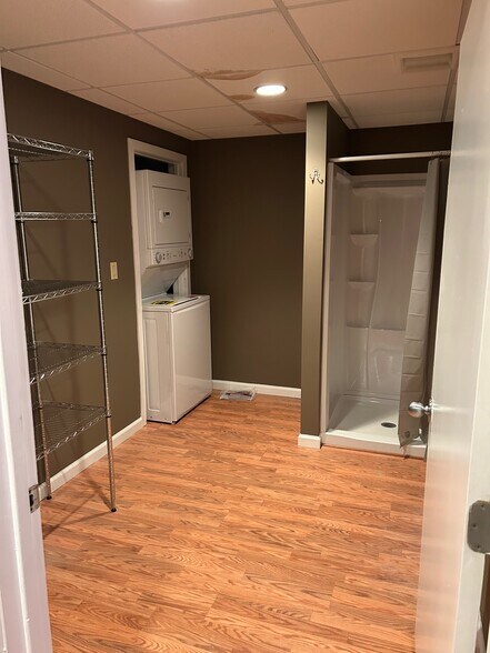 More Photos Of 656 Main St, Port Jefferson Office Residential For Lease