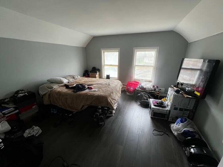 More Photos Of 3702 Chesholm Rd, Baltimore Multifamily For Sale