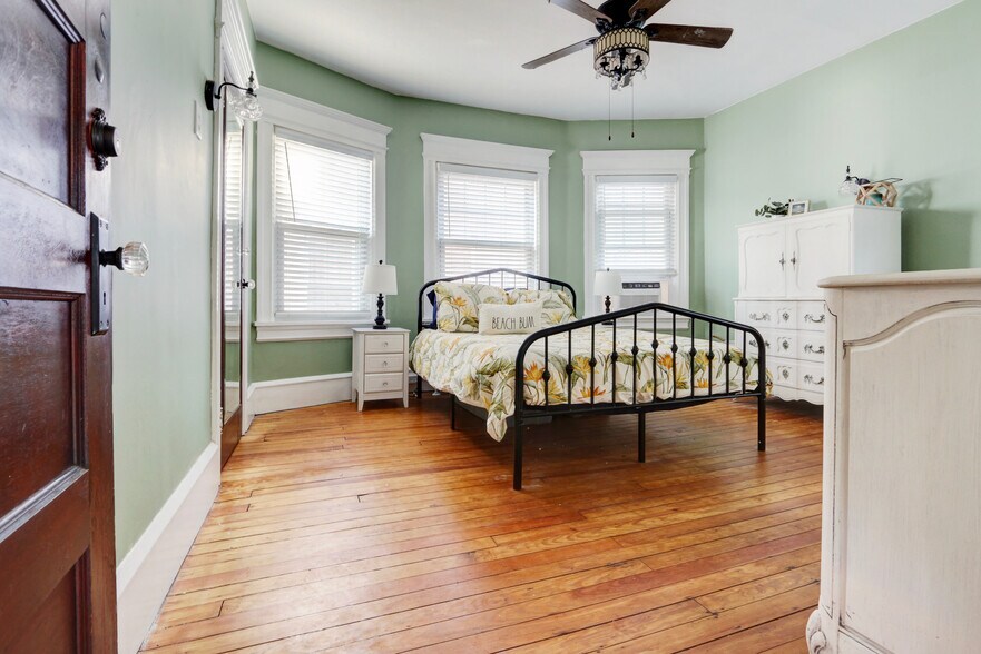 More Photos Of 5003 Ventnor Ave, Ventnor City Hospitality For Sale