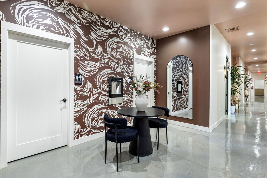 More Photos Of 124 N Glendora Ave, Glendora Coworking Space