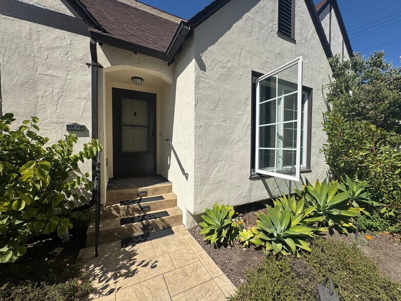 More Photos Of 1652 Oxford St, Berkeley Apartments For Sale