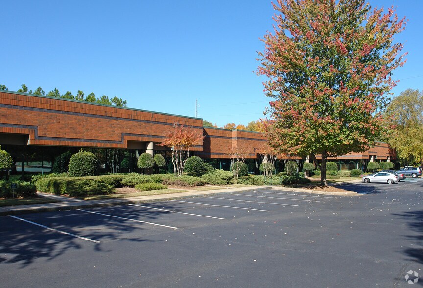 More Photos Of 11660 Alpharetta Hwy, Roswell Unknown For Lease