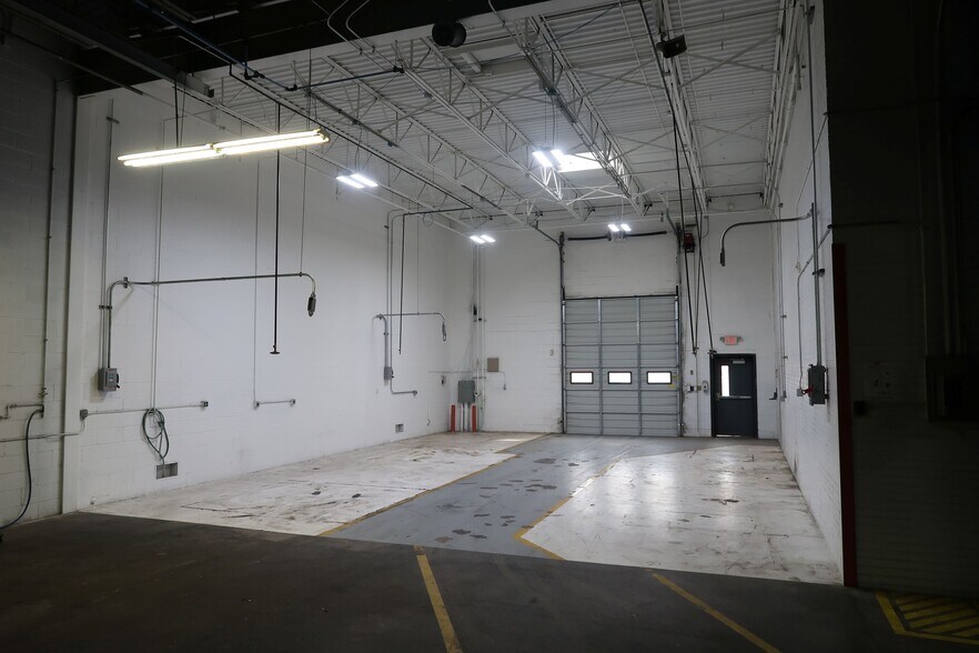 More Photos Of 4200 W Harry St, Wichita Industrial For Sale