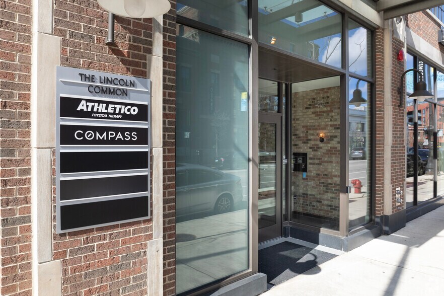 More Photos Of 2350 N Lincoln Ave, Chicago Office For Lease