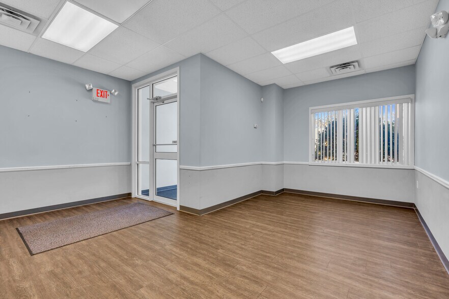 More Photos Of 508 Lakehurst Rd, Toms River Medical For Sale