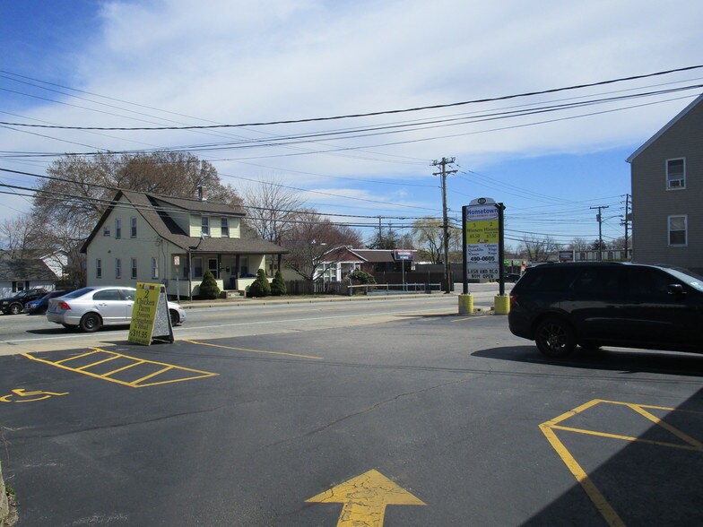 More Photos Of 620 Killingly St, Johnston Restaurant For Sale