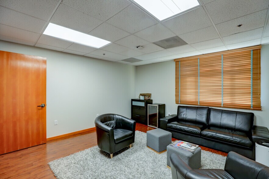 More Photos Of 155 El Camino Real, Tustin Office For Lease
