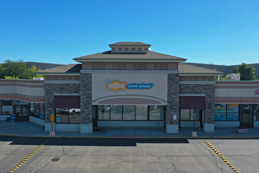 More Photos Of 310-374 Townline Rd, Mundelein Unknown For Lease