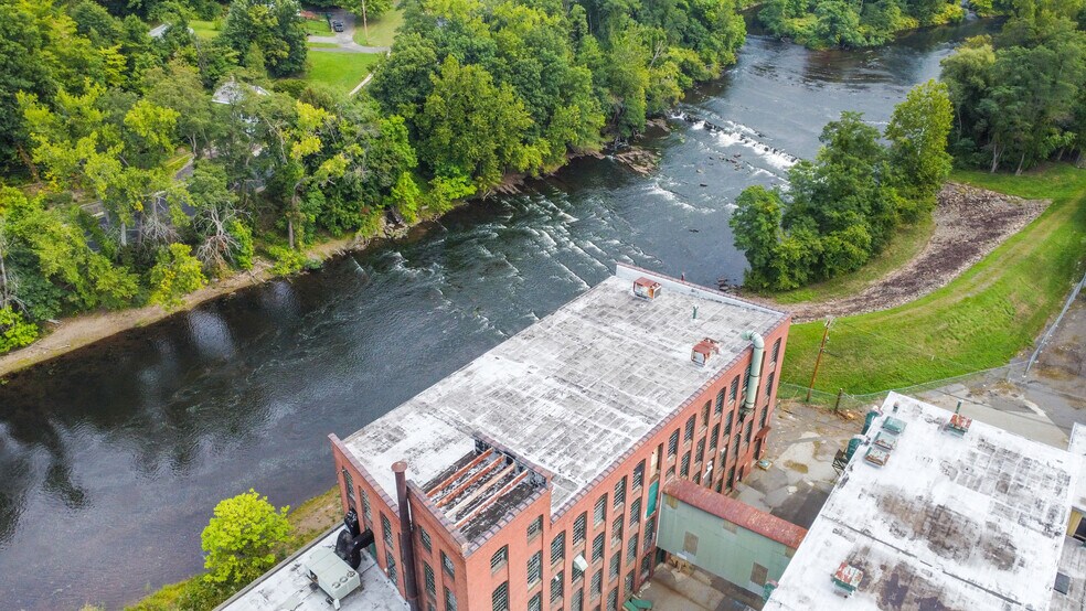 More Photos Of 35 Lower Grape St, Chicopee Warehouse For Sale