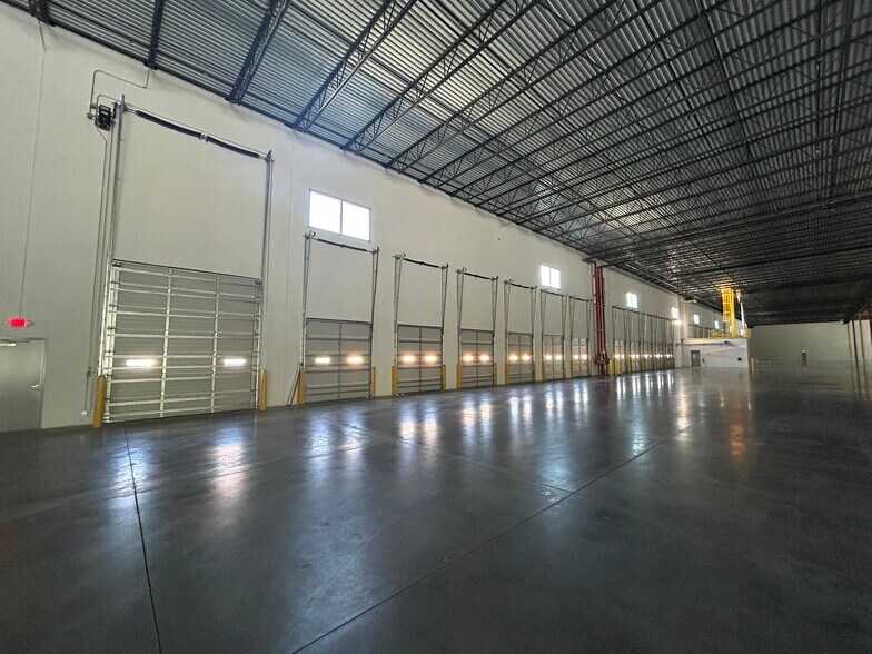 More Photos Of 1060 Mossyhead Plaza Drive, Defuniak Springs Unknown For Lease