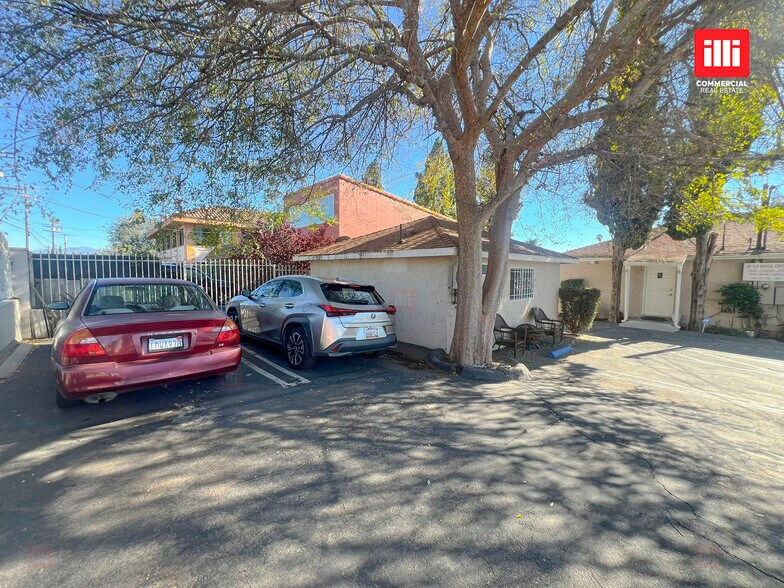 More Photos Of 17447 Chatsworth St, Granada Hills Medical For Lease