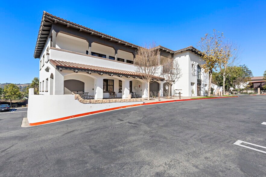 More Photos Of 31601 Avenida Los Cerritos Rd, San Juan Capistrano Office For Lease