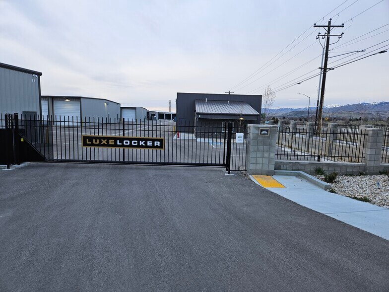 More Photos Of 7373 S Federal Way, Boise Self Storage For Sale