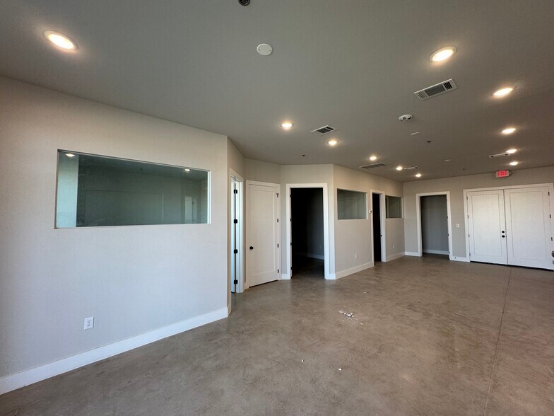 More Photos Of 6723 W Interstate 30, Royse City Unknown For Lease