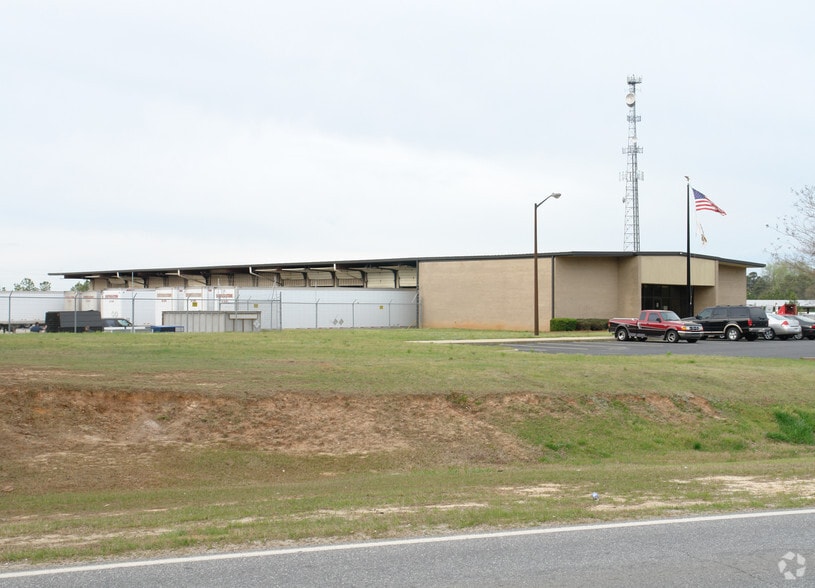 More Photos Of 3200 Williams Rd, Columbus Truck Terminal For Sale
