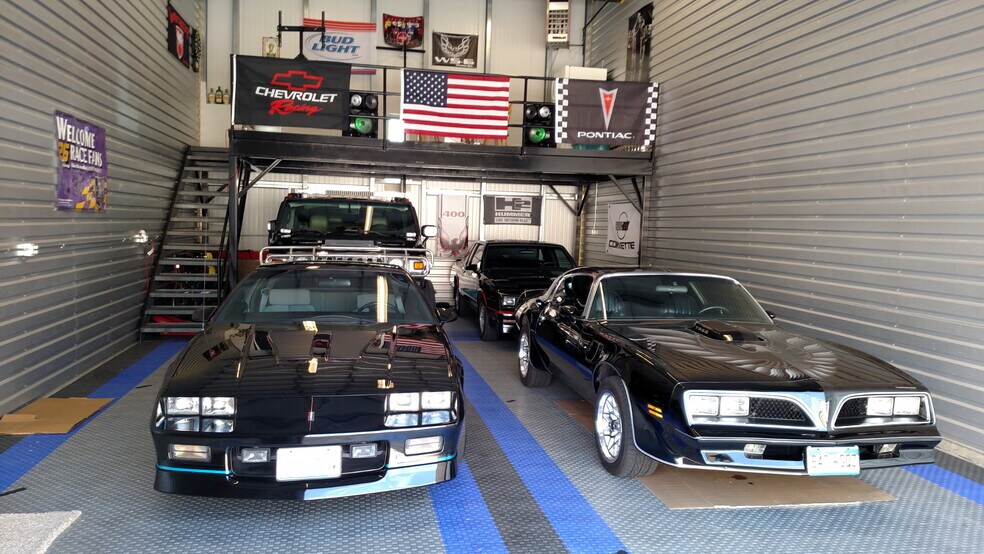 More Photos Of 7352 Greenridge Rd, Windsor Warehouse For Sale