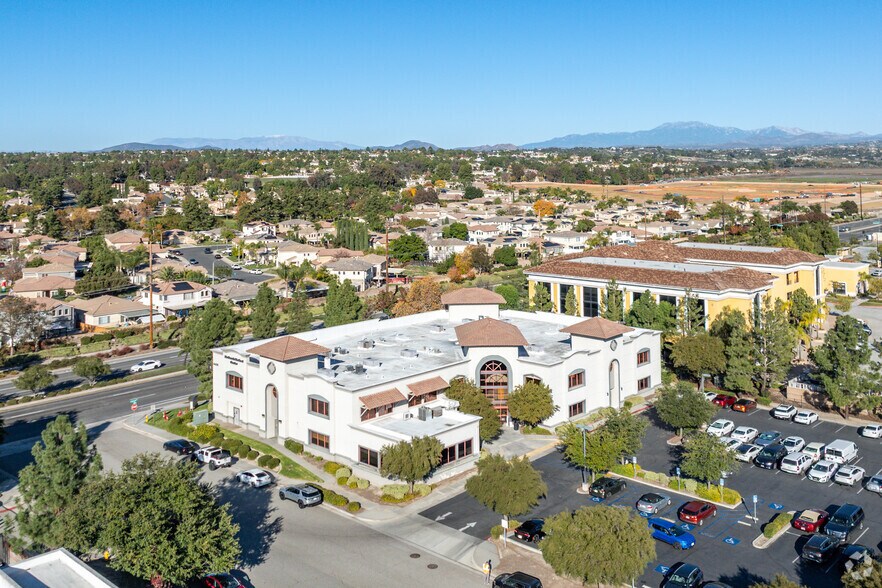 More Photos Of 44274 George Cushman Ct, Temecula Medical For Lease