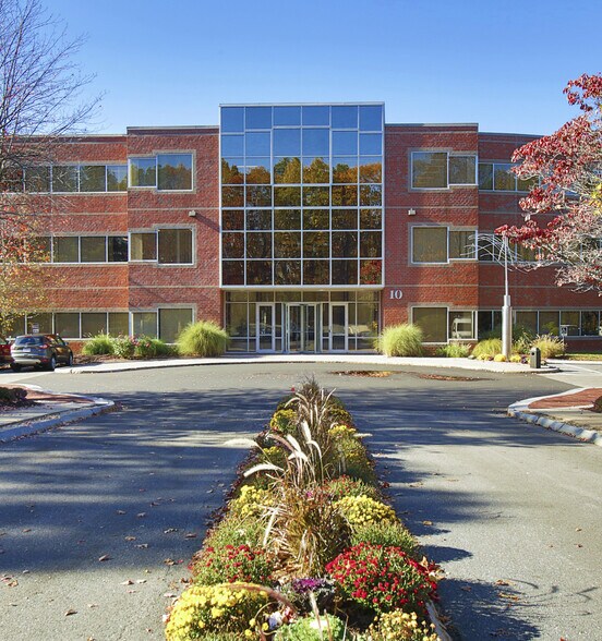 Primary Photo Of 10 New England Business Ctr, Andover Office For Lease