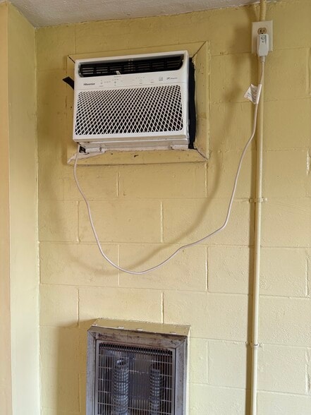 More Photos Of 203 E Chestnut St, Gadsden Apartments For Sale