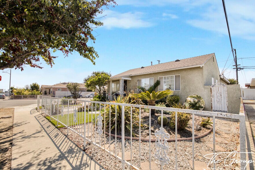 More Photos Of 14623 Roxton Ave, Gardena Multifamily For Sale