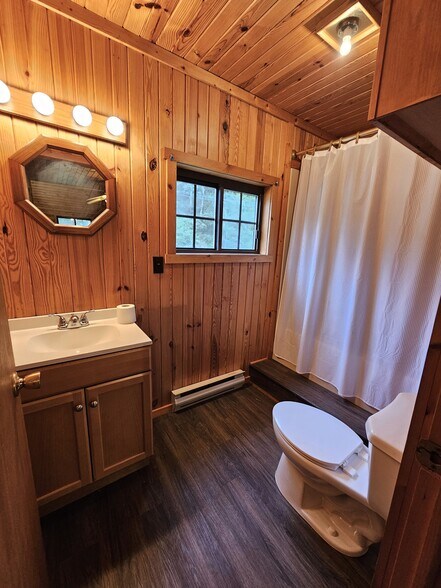 More Photos Of 513 PA-492, New Milford Office Residential For Lease