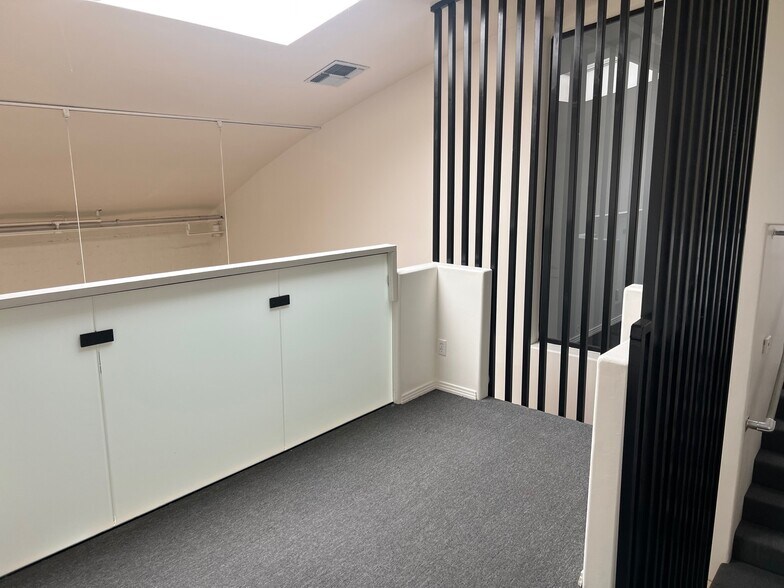 More Photos Of 3431 Wesley St, Culver City Loft Creative Space For Lease