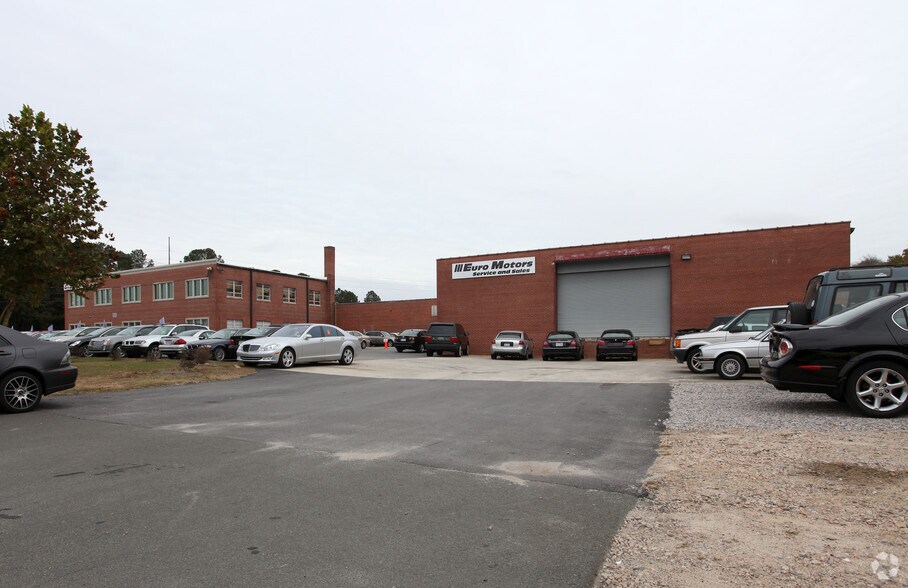More Photos Of 2220 Capital Blvd, Raleigh Self Storage For Lease