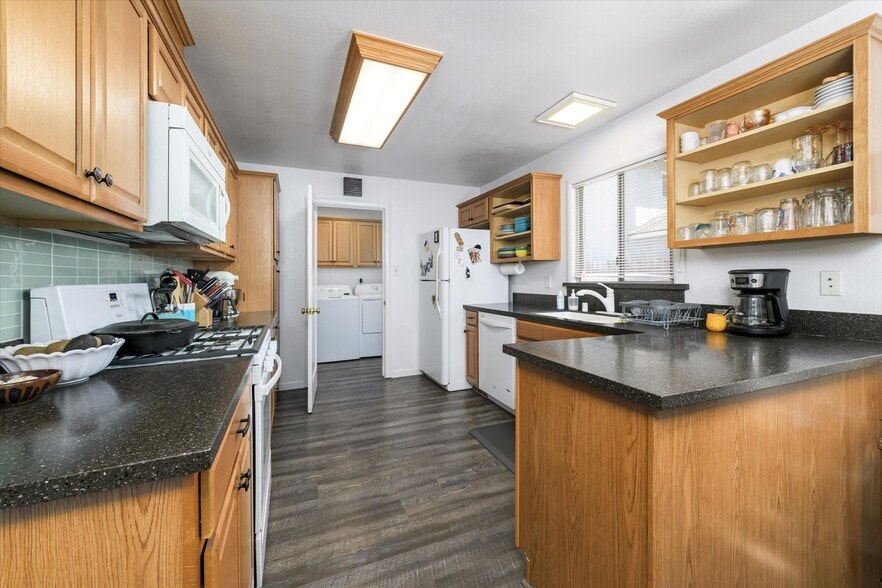 More Photos Of 5408 Folsom Blvd, Sacramento Apartments For Sale