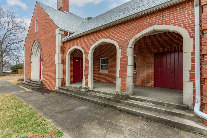 More Photos Of 2001 Avenue Z, Birmingham Religious Facility For Sale