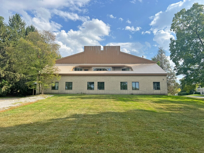 More Photos Of 3250 W Lake Rd, Erie Office For Sale