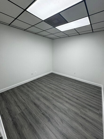 More Photos Of 18 C.M. Rambo Dr, Saraland Coworking Space