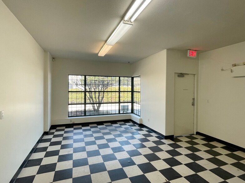 More Photos Of 17 Fawcett Rd, Coquitlam Warehouse For Sale