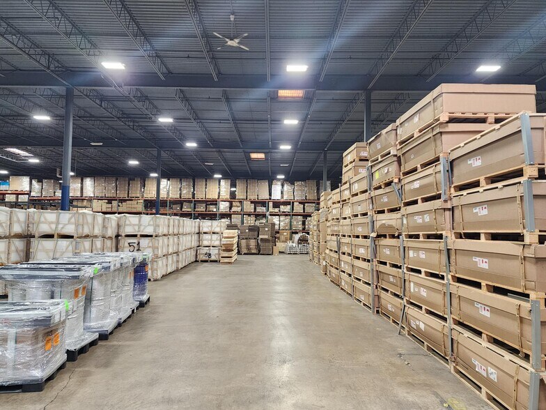 More Photos Of 70 Newfield Ave, Edison Warehouse For Lease
