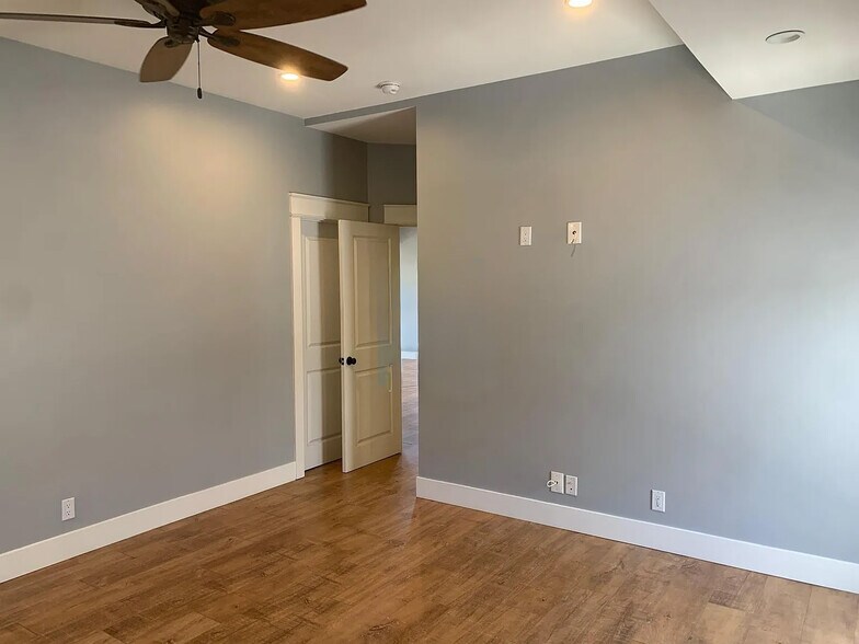 More Photos Of 1534 Manhattan Beach Blvd, Manhattan Beach Apartments For Sale