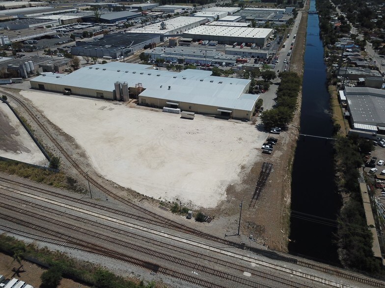 More Photos Of 10700 NW 36th Ave, Miami Warehouse For Lease