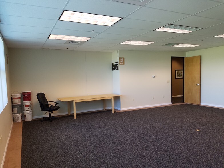 More Photos Of 4821 Golden Foothill Pky, El Dorado Hills Light Distribution For Lease