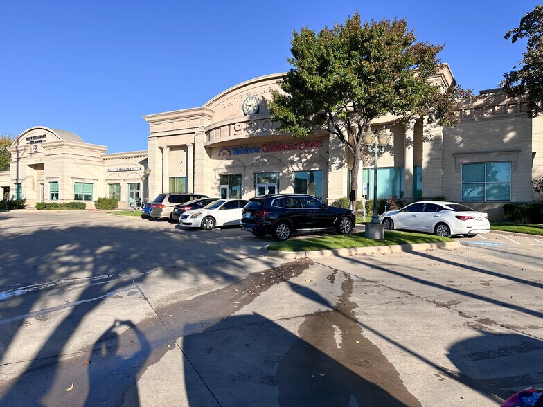 More Photos Of 1900 Ballpark Way, Arlington Office For Sale