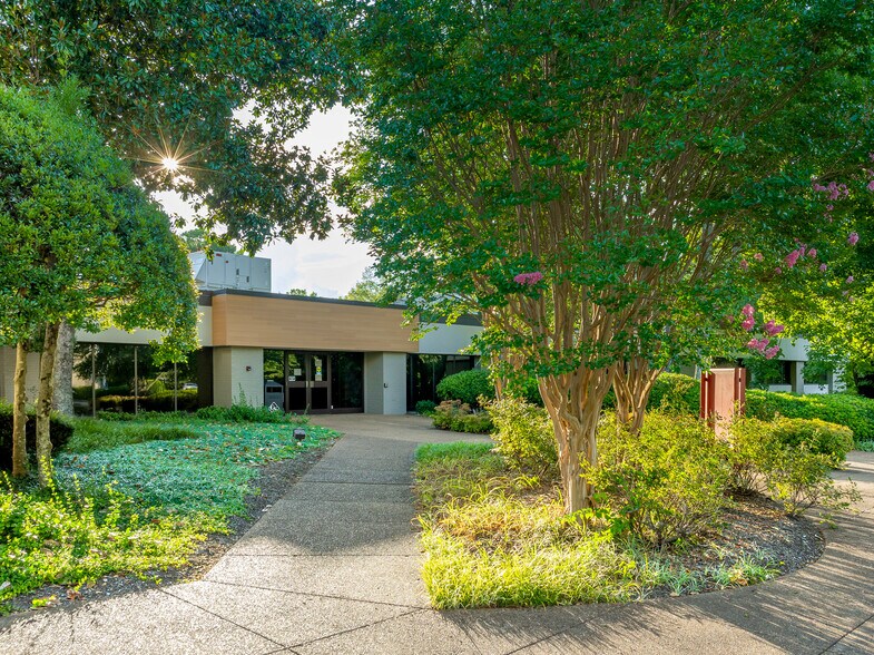 More Photos Of 9000 Executive Park Dr, Knoxville Office For Lease