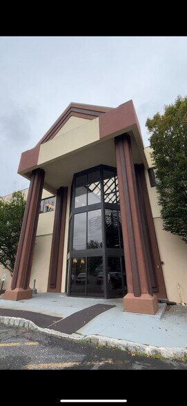 Primary Photo Of 151 Highway 33, Manalapan Township Office For Lease